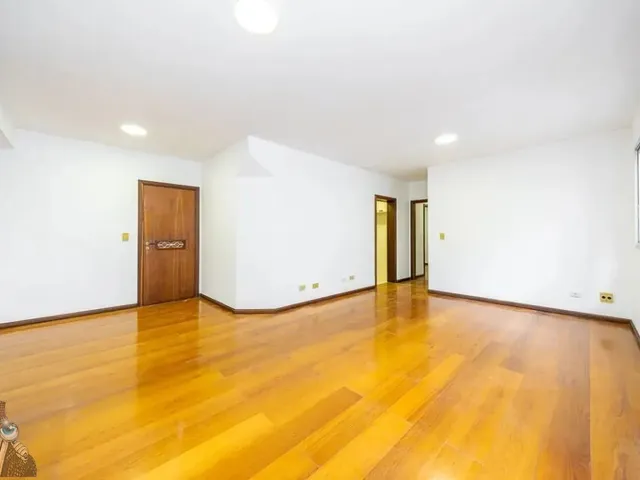 Apartamento 3 quartos e 3 banheiros, à venda, no bairro Centro em Curitiba