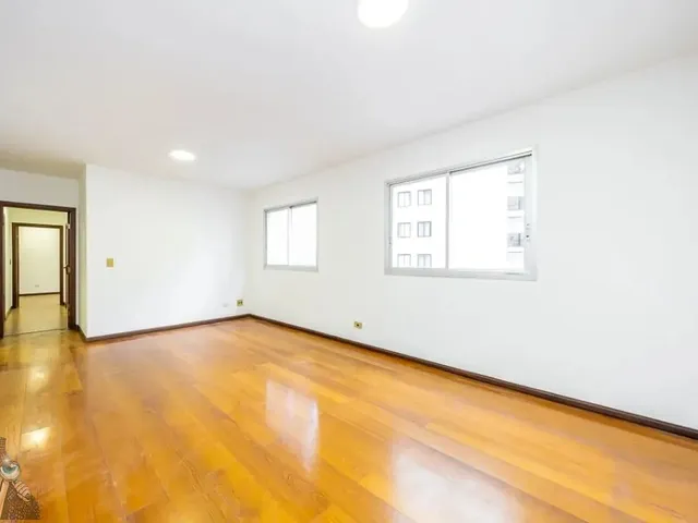Apartamento 3 quartos e 3 banheiros, à venda, no bairro Centro em Curitiba