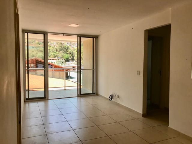 Apartamento 2 quartos e 2 banheiros, à venda, no bairro Corrêas em Petrópolis