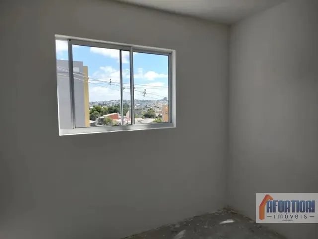 Apartamento 2 quartos e 1 banheiro, à venda, no bairro Atuba em Curitiba