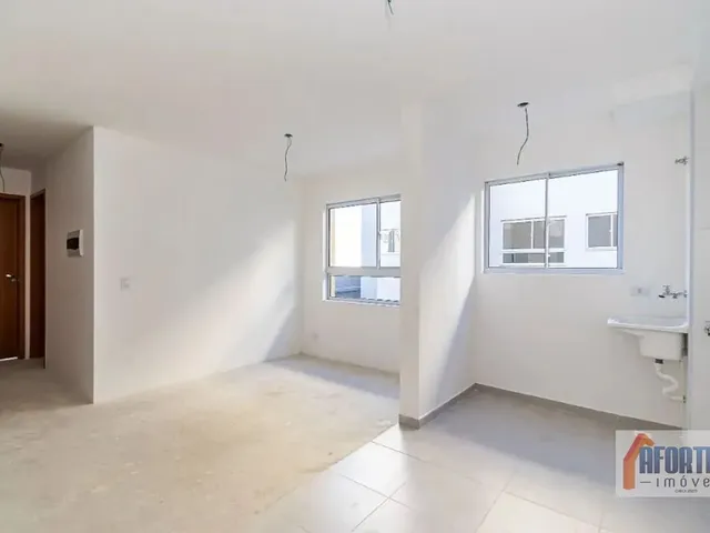 Apartamento 2 quartos e 1 banheiro, à venda, no bairro Atuba em Curitiba