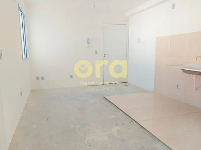 Apartamento 2 quartos e 1 banheiro, à venda, no bairro Três Vendas em Pelotas