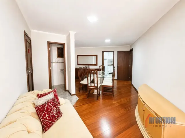Apartamento 3 quartos e 2 banheiros, para alugar, no bairro Bigorrilho em Curitiba