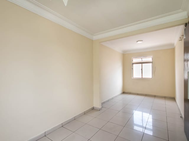 Foto do Apartamento - Apartamento para locação, Conjunto Habitacional Presidente Castelo Branco, Carapicuíba, SP | Collina Imóveis