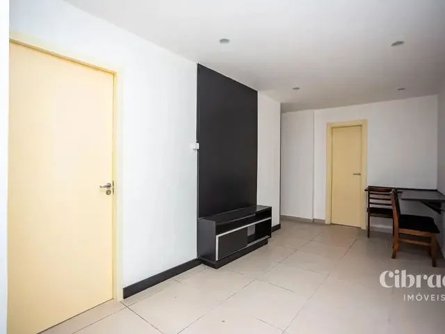 Apartamento 3 quartos e 1 banheiro, à venda, no bairro Centro em Curitiba
