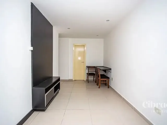 Apartamento 3 quartos e 1 banheiro, à venda, no bairro Centro em Curitiba