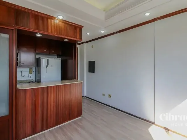 Apartamento 1 quarto e 1 banheiro, à venda, no bairro Santa Quitéria em Curitiba