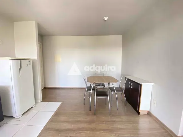 Apartamento 2 quartos e 1 banheiro, à venda, no bairro Uvaranas em Ponta Grossa