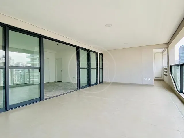 Apartamento com 227m² 4 quartos e 4 banheiros, à venda, no bairro Chácara Santo Antônio em São Paulo