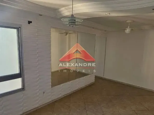 Apartamento com 10m² 2 quartos e 1 banheiro, para alugar, no bairro Monte Castelo em São José Dos Campos
