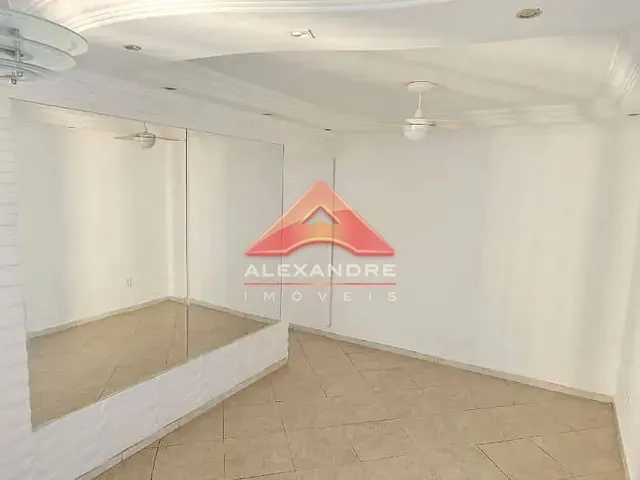 Apartamento com 10m² 2 quartos e 1 banheiro, para alugar, no bairro Monte Castelo em São José Dos Campos