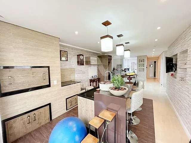 Apartamento com 259m² 4 quartos e 1 banheiro, à venda, no bairro Centro em Chapecó