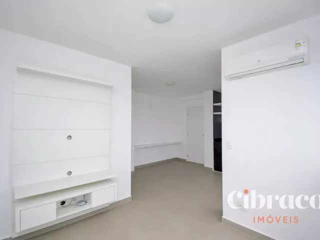 Apartamento 2 quartos e 2 banheiros, à venda, no bairro Centro Cívico em Curitiba