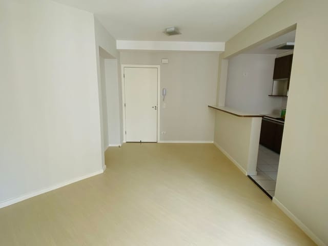 Apartamento com 105m² 3 quartos e 1 banheiro, para alugar, no bairro Gleba Fazenda Palhano em Londrina