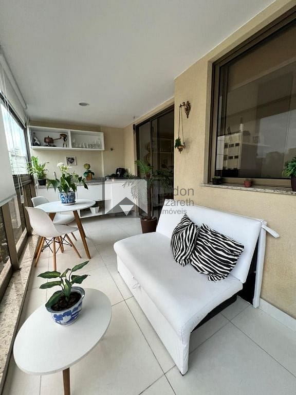 Apartamento à venda com 2 quartos, 85m² - Foto 32
