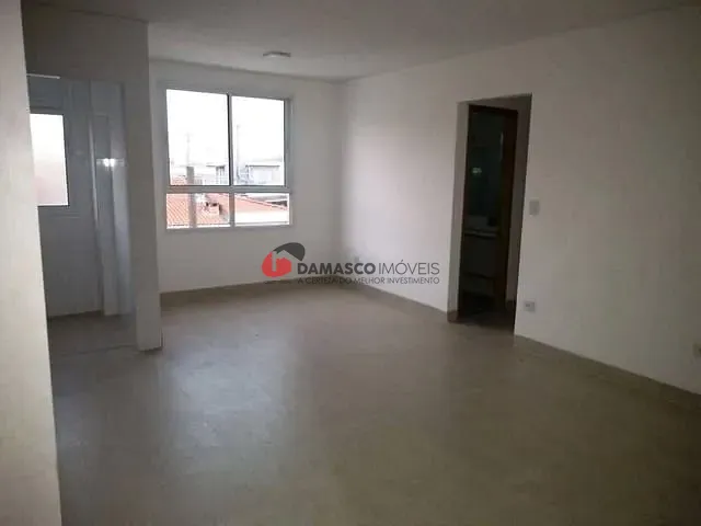 Apartamento 2 quartos e 1 banheiro, para alugar, no bairro Vila Sacadura Cabral em Santo André