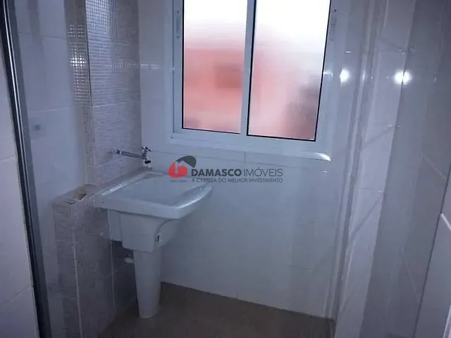 Apartamento 2 quartos e 1 banheiro, para alugar, no bairro Vila Sacadura Cabral em Santo André