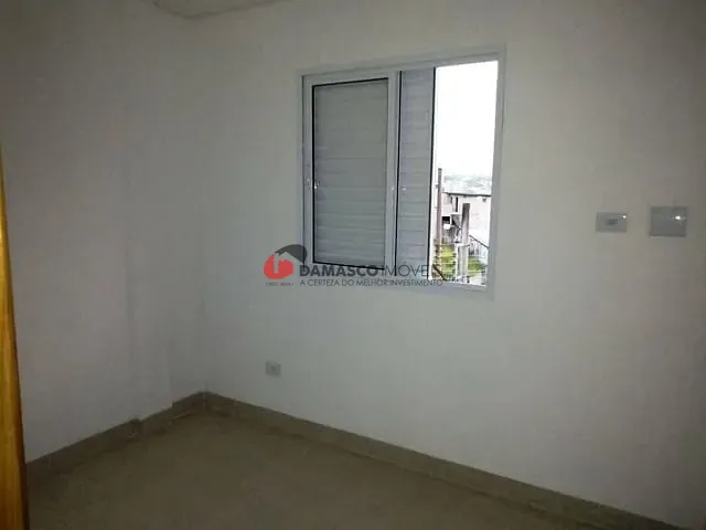 Apartamento 2 quartos e 1 banheiro, para alugar, no bairro Vila Sacadura Cabral em Santo André