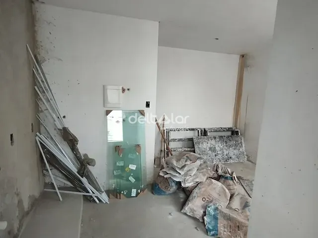 Apartamento com 74m² 3 quartos e 1 banheiro, à venda, no bairro Heliópolis em Belo Horizonte