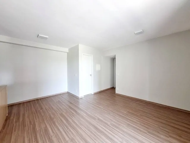 Apartamento com 101m² 2 quartos e 2 banheiros, à venda, no bairro Aurora em Londrina