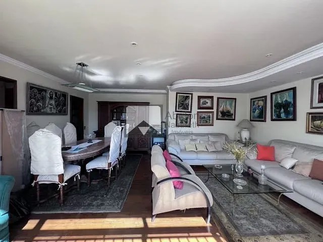 Apartamento com 190m² 4 quartos e 1 banheiro, à venda, no bairro Icaraí em Niterói