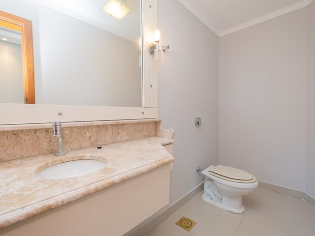 Apartamento 4 quartos e 5 banheiros, à venda, no bairro Centro em Pelotas
