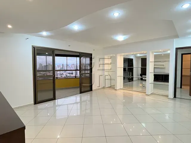 Apartamento com 243m² 3 quartos e 4 banheiros, à venda, no bairro VitórIA em Londrina