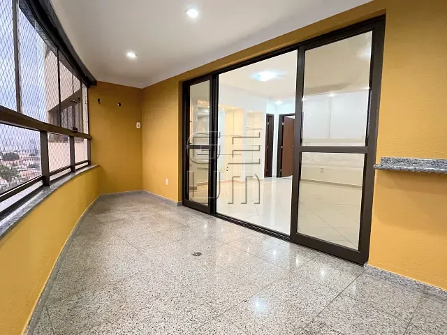 Apartamento com 243m² 3 quartos e 4 banheiros, à venda, no bairro VitórIA em Londrina
