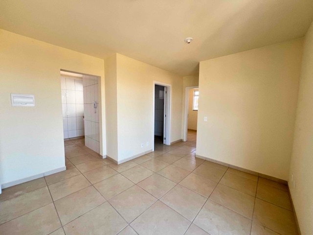 Foto do Apartamento - Apartamento para locação, Uvaranas, Ponta Grossa, PR | Adquira Imóveis