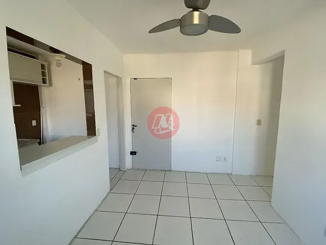 Apartamento 2 quartos e 1 banheiro, à venda, no bairro Camaquã em Porto Alegre