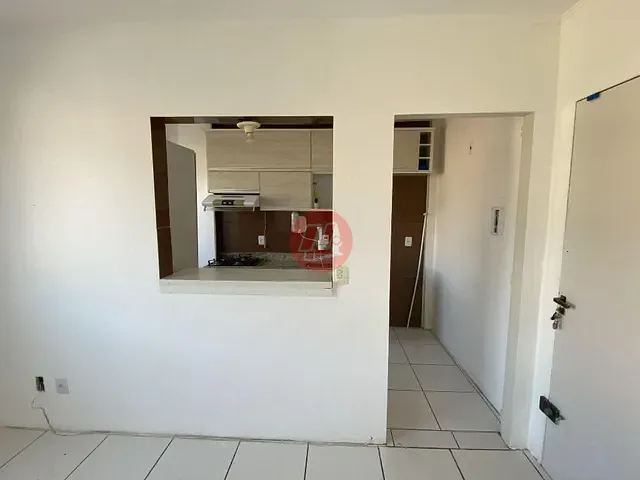 Apartamento 2 quartos e 1 banheiro, à venda, no bairro Camaquã em Porto Alegre