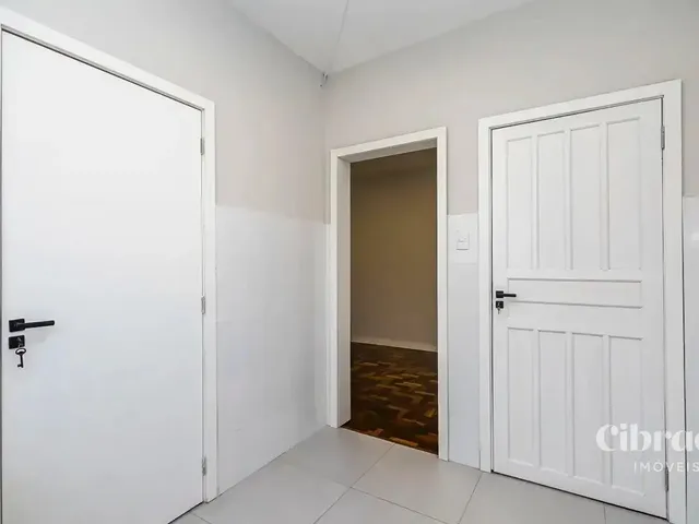Apartamento 3 quartos e 2 banheiros, para alugar, no bairro São Francisco em Curitiba