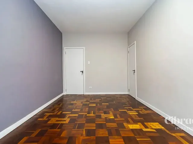 Apartamento 3 quartos e 2 banheiros, para alugar, no bairro São Francisco em Curitiba