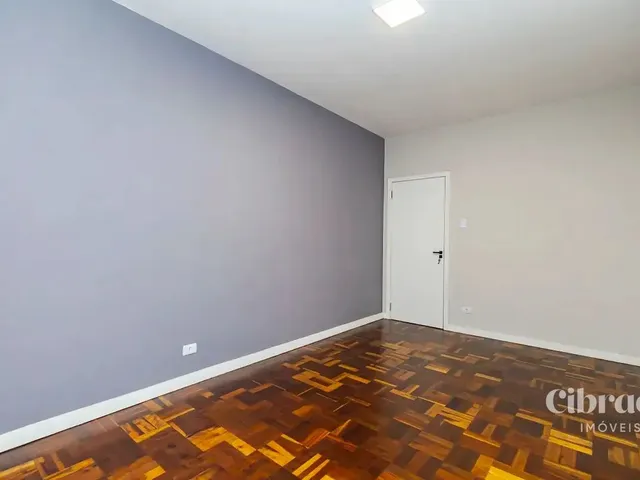 Apartamento 3 quartos e 2 banheiros, para alugar, no bairro São Francisco em Curitiba