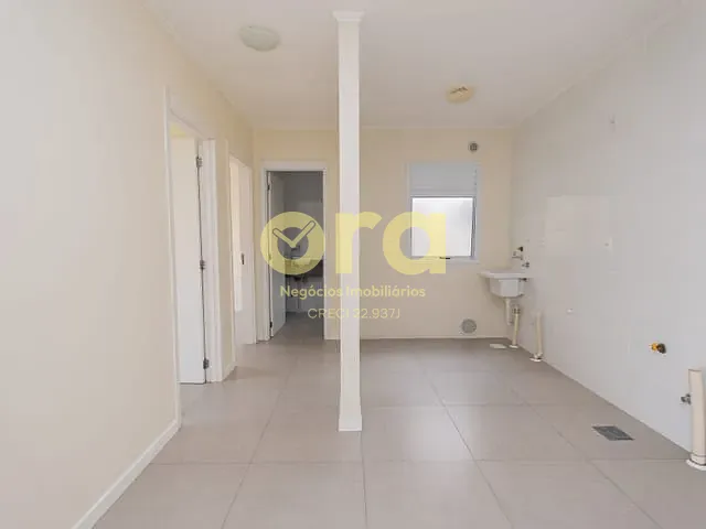 Apartamento 2 quartos e 1 banheiro, à venda ou para alugar, no bairro Areal em Pelotas