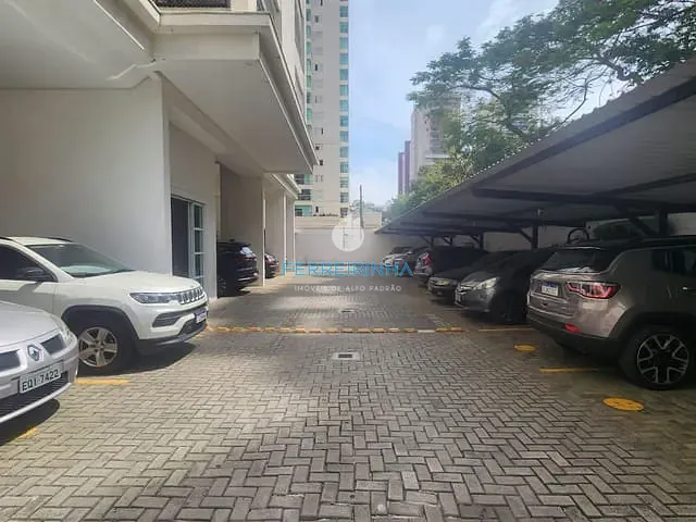 Apartamento 3 quartos e 1 banheiro, à venda, no bairro Parque Residencial Aquarius em São José dos Campos