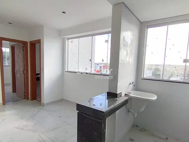 Apartamento com 50m² 2 quartos e 1 banheiro, à venda, no bairro Santa Mônica em Belo Horizonte