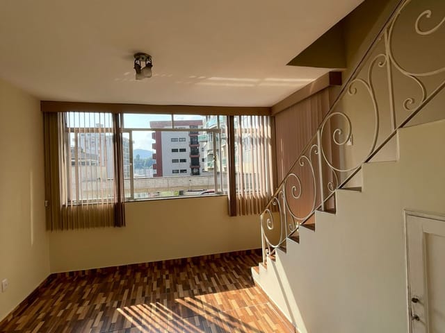 Apartamento 2 quartos e 2 banheiros, à venda, no bairro Centro em Petrópolis