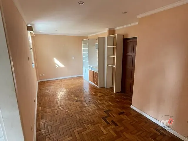 Apartamento 2 quartos e 2 banheiros, à venda ou para alugar, no bairro Centro em Petrópolis
