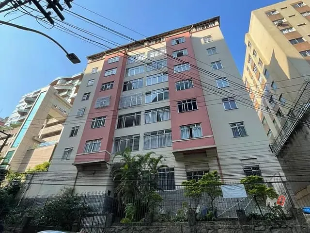 Apartamento 2 quartos e 2 banheiros, à venda ou para alugar, no bairro Centro em Petrópolis