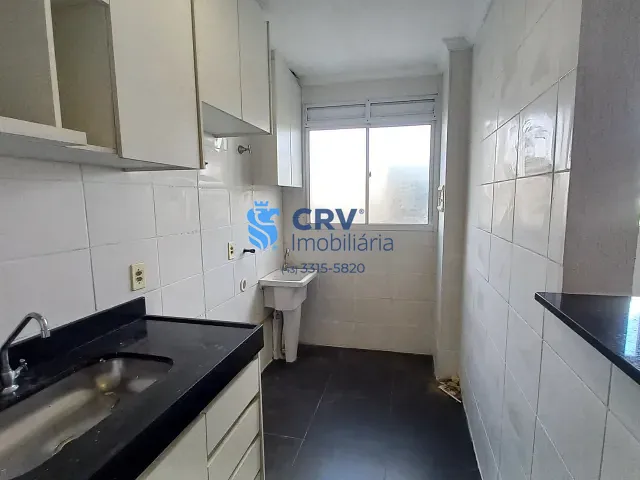 Apartamento 2 quartos e 1 banheiro, para alugar, no bairro Conjunto Habitacional Doutor Farid Libos em Londrina