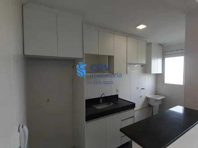 Apartamento 2 quartos e 1 banheiro, para alugar, no bairro Conjunto Habitacional Doutor Farid Libos em Londrina