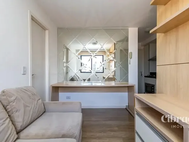 Apartamento 1 quarto e 1 banheiro, para alugar, no bairro Cabral em Curitiba