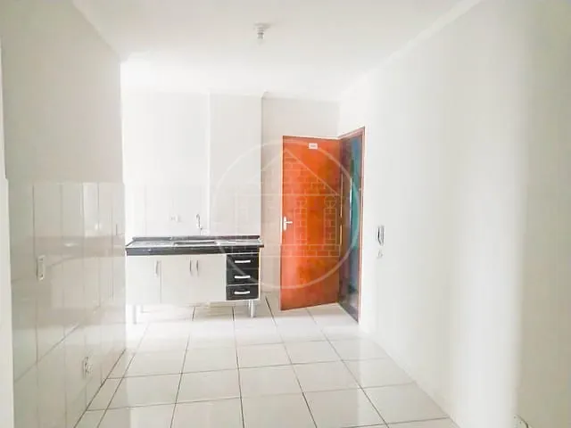 Apartamento 2 quartos e 1 banheiro, para alugar, no bairro Jardim Beatriz em São Paulo