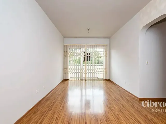 Apartamento 3 quartos e 2 banheiros, para alugar, no bairro Vila Izabel em Curitiba