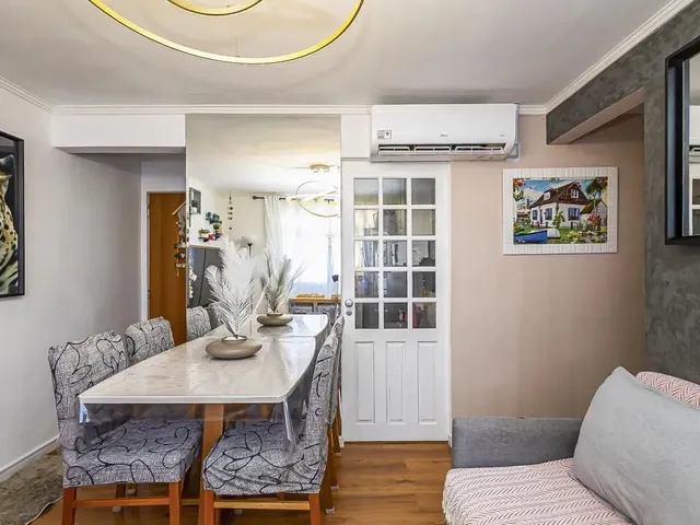 Apartamento 2 quartos e 1 banheiro, à venda, no bairro Campo Comprido em Curitiba