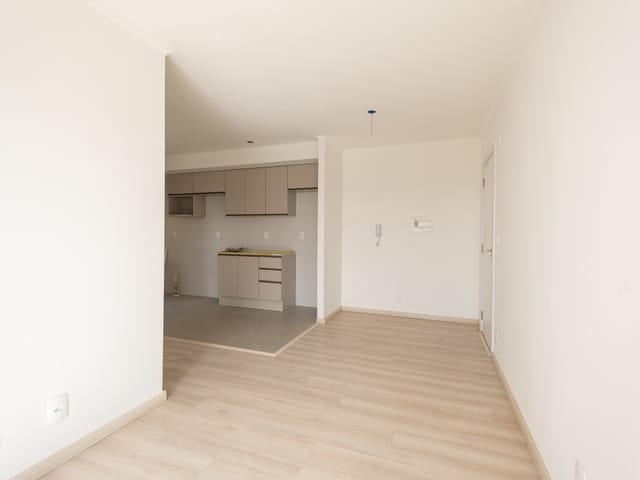 Apartamento 2 quartos e 1 banheiro, à venda ou para alugar, no bairro Fragata em Pelotas