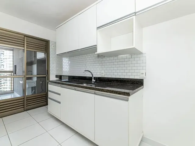 Apartamento 2 quartos e 2 banheiros, à venda, no bairro Campina do Siqueira em Curitiba