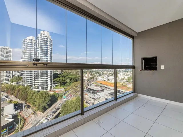 Apartamento 2 quartos e 2 banheiros, à venda, no bairro Campina do Siqueira em Curitiba