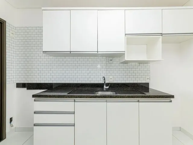 Apartamento 2 quartos e 2 banheiros, à venda, no bairro Campina do Siqueira em Curitiba